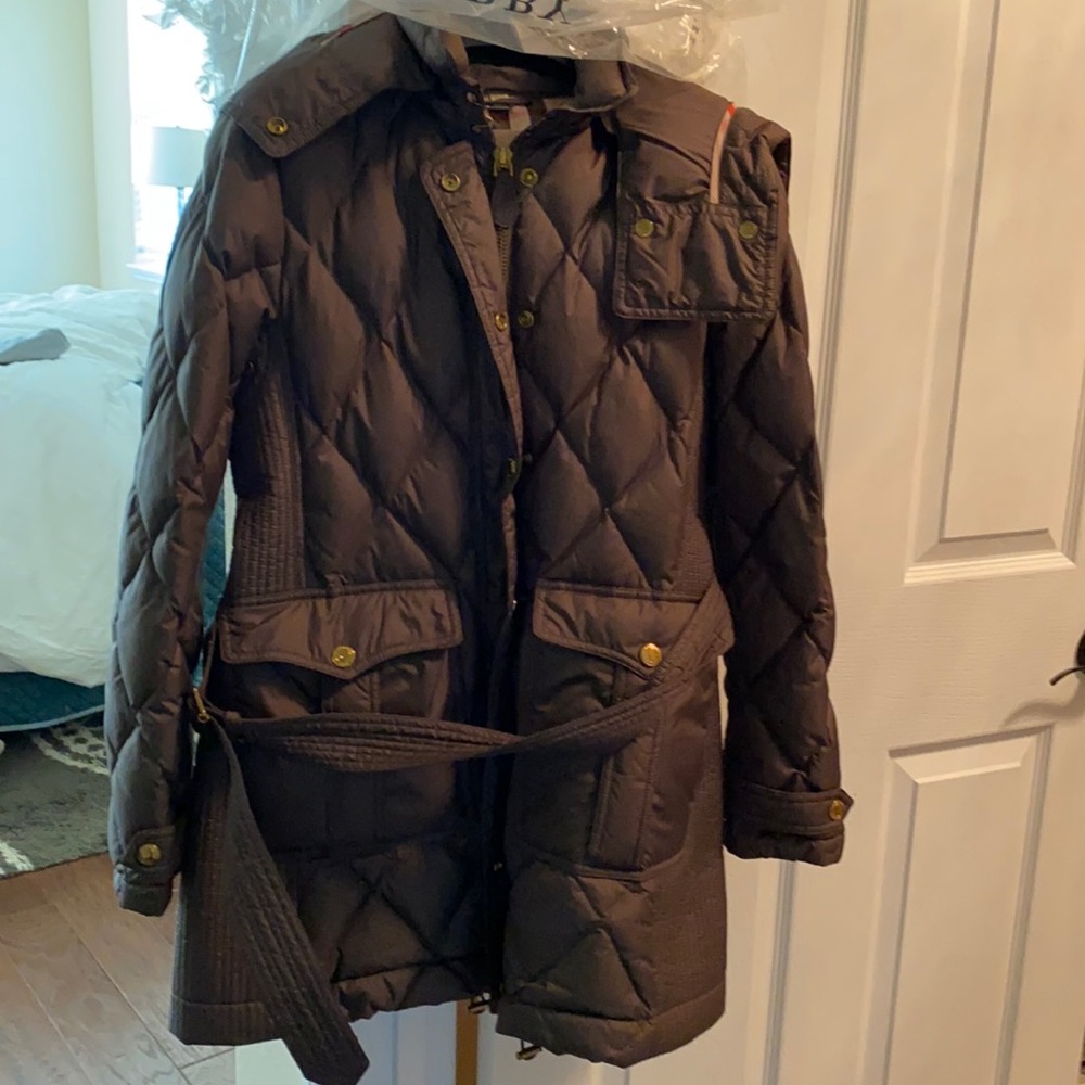 Burberry puffer coat